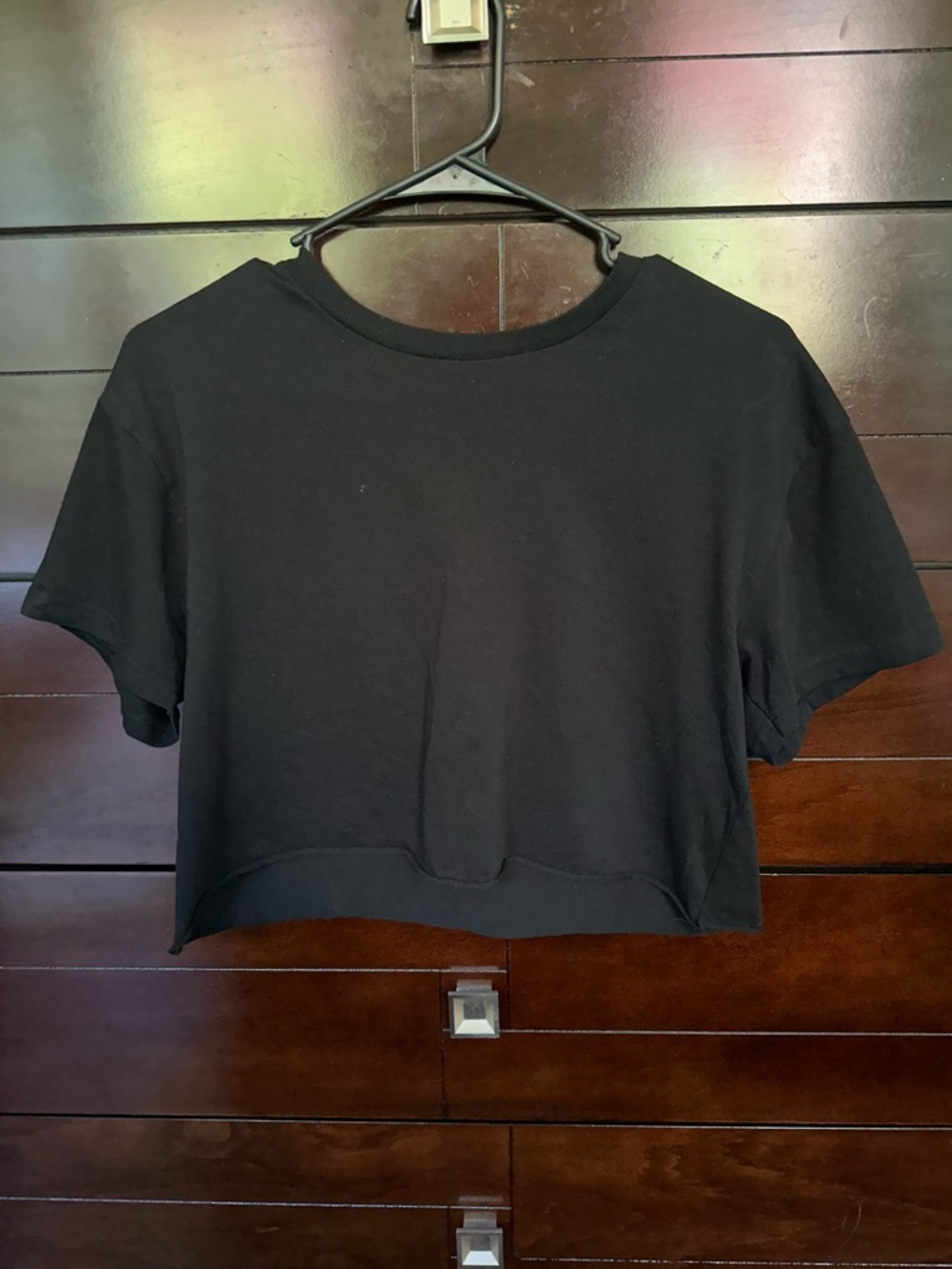 eye candy Black Cropped Crewneck Tee